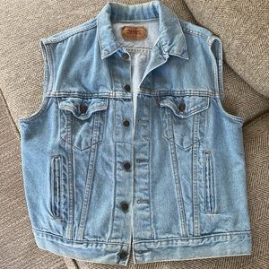 Unisex Vintage Levi’s Jean Vest